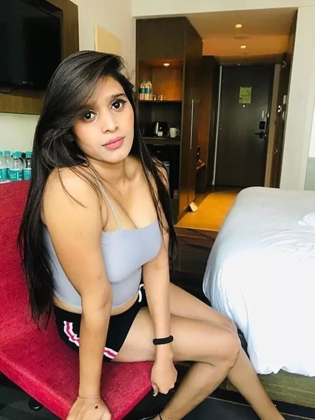 कॉल गर्ल्स सर्विस कालंगुट बीच